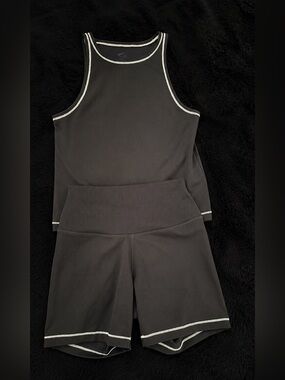 Nike Dri-FIT Black 2-Piece Activewear Set – Tank Top & Biker Shorts
